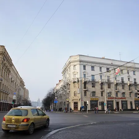 Nezavisimosty 23, Mcdonalds Appartamento Minsk
